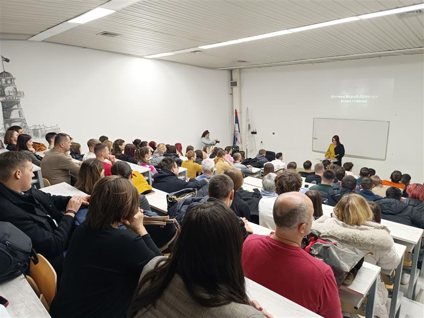 ИСТОЧНО НОВО САРАЈЕВО, 24. ДЕЦЕМБРА /СРНА/ - Ученици Средње школе "28. јун" у Источном Новом Сарајеву представили су документарни филм и изложбу "Милева Марић Ајнштајн - једина стијена", посвећене животу и научном доприносу ове славне Српкиње, поводом 150 година од њеног рођења.