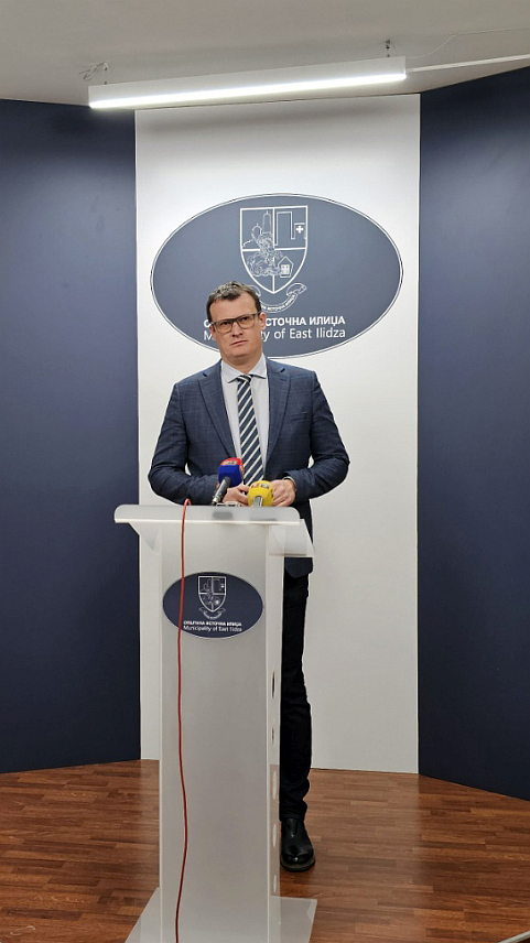 ИСТОЧНА ИЛИЏА, 26. ДЕЦЕМБРА /СРНА/ - Начелник Општине Источна Илиџа Маринко Божовић.