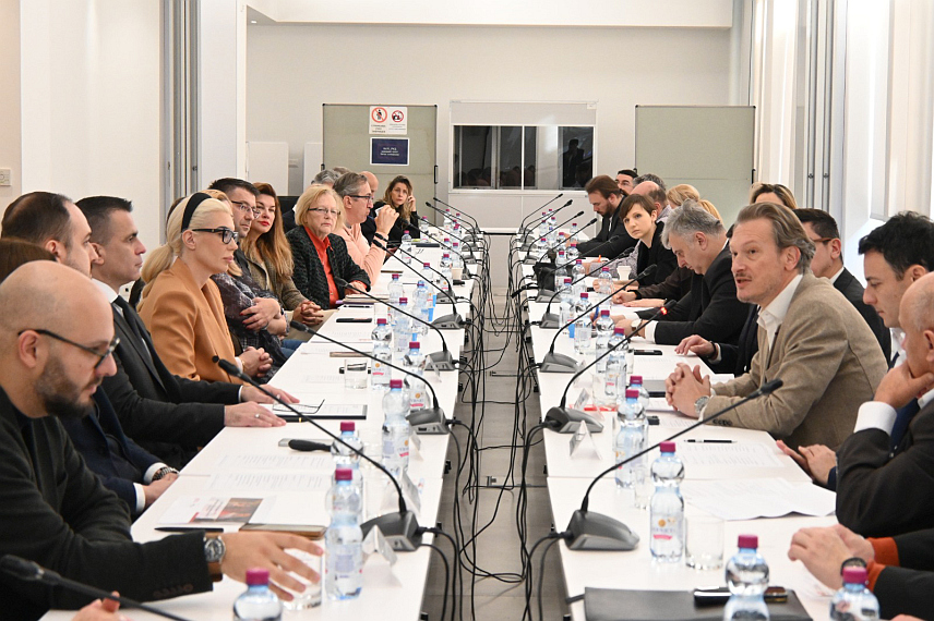 БЕОГРАД, 29. ДЕЦЕМБРА /СРНА/ - Министар без портфеља у Влади Србије задужен за дијаспору Ђорђе Милићевић на Пословном савјету за дијаспору Привредне коморе Србије у Београду.