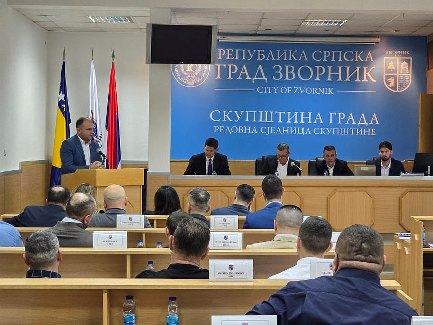 ЗВОРНИК, 30. ДЕЦЕМБРА /СРНА/ - Сједница Скупштине града Зворника.