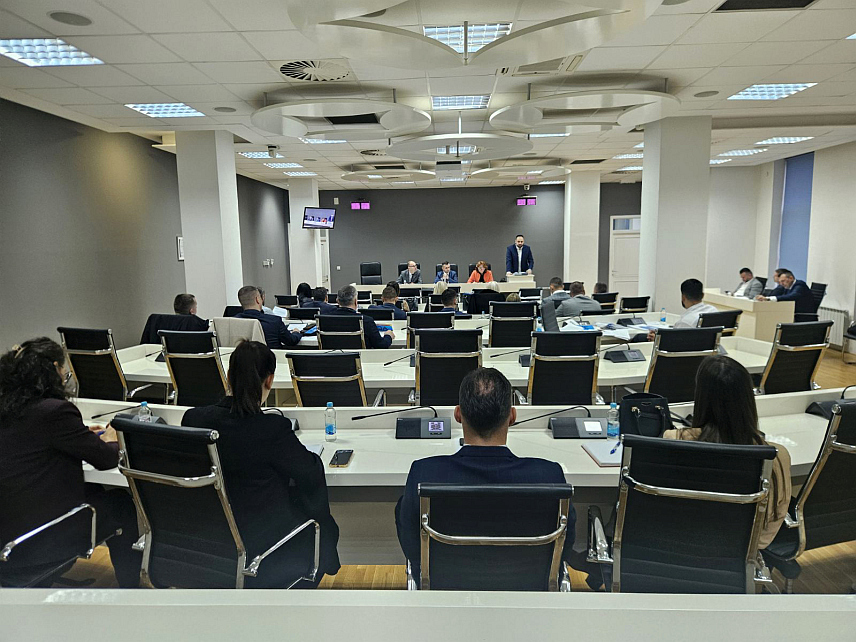 ИСТОЧНО НОВО САРАЈЕВО, 3. ДЕЦЕМБРА /СРНА/ - Одборници Скупштине општине Источно Ново Сарајево усвојили су данас Нацрт буџета за наредну годину у износу око 37 милиона КМ.