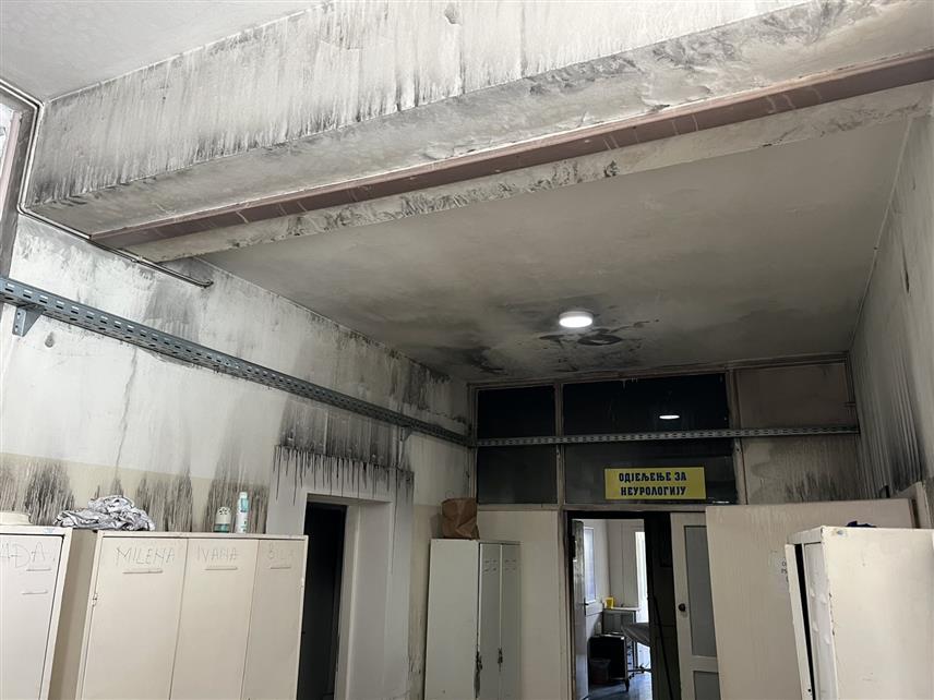 ТРЕБИЊЕ, 3. ДЕЦЕМБРА /СРНА/ - Полиција је завршила увиђај у требињској болници и утврдиће узрок пожара на Одјељењу неурологије гдје је причињена штета.