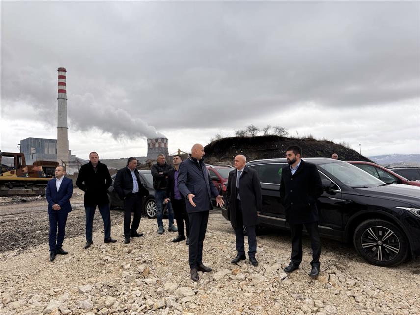 ГАЦКО, 3. ДЕЦЕМБРА /СРНА/ - Политика Владе Републике Српске и даље ће бити да цијена електричне енергије у Српској мора остати најнижа у региону, рекао је министар енергетике и рударства Петар Ђокић и додао да питање поскупљења струје још није на столу.