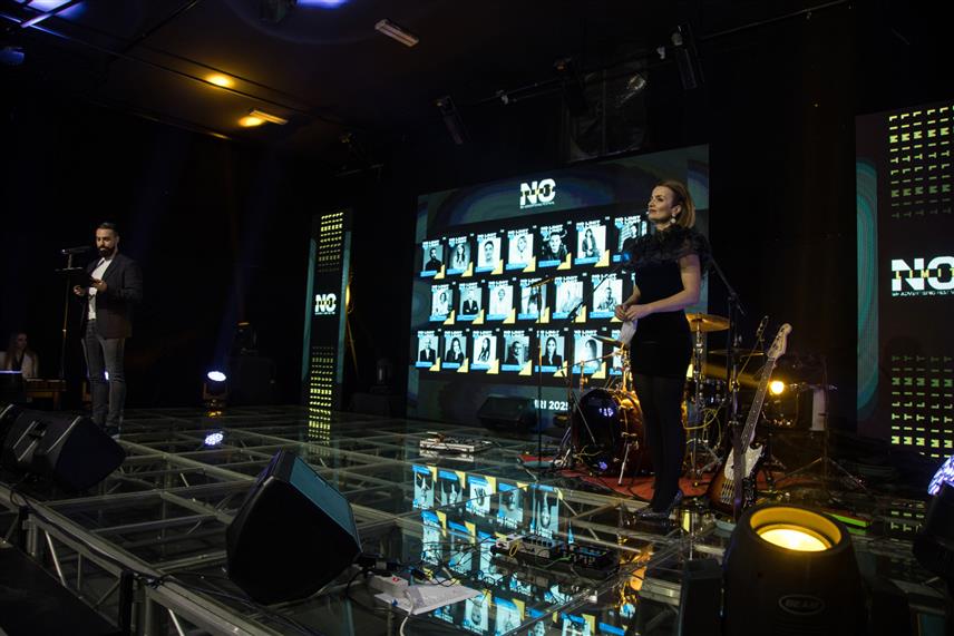 БАЊАЛУКА, 3. ДЕЦЕМБРА /СРНА/ - На овогодишњем "Но лимит адвертајзинг фестивалу" компанија "М:тел" је награђена за низ кампања које носе снажну друштвену поруку - од безбједности у саобраћају до подршке женама жртвама насиља, потврђујући тако своју посвећеност друштвено одговорном пословању и комуникацијама од јавног значаја.