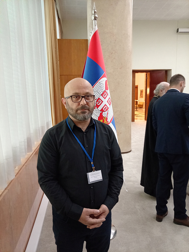 БЕОГРАД, 4. ДЕЦЕМБРА /СРНА/ - Историчар Драгослав Илић на међународној научној конференцији "Концентрациони и логори смрти у Независној Држави Хрватској" у Београду.