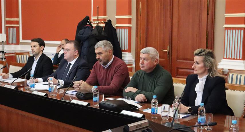 БРЧКО, 4. ДЕЦЕМБРА /СРНА/ - У Брчком је данас одржана конститутивна сједница Стратешког координационог тијела за имплементацију Меморандума о стратешкој сарадњи за јачање привреде Брчко дистрикта.