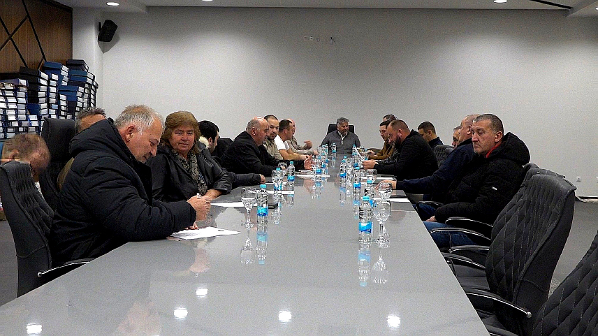 ПРЊАВОР, 4. ДЕЦЕМБРА /СРНА/ - Редовна сједница Управног одбора удружења мљекара Републике Српске.