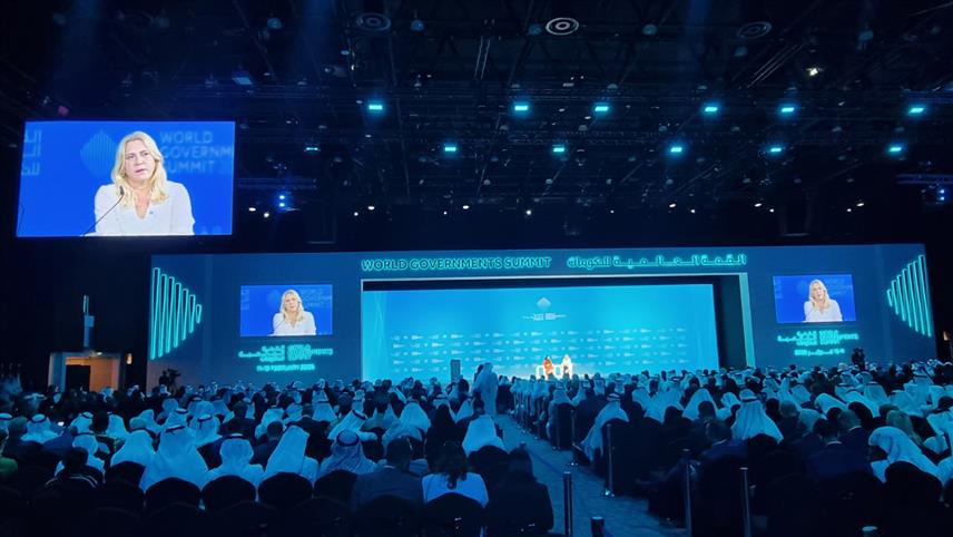 ДУБАИ, 12. ФЕБРУАРА /СРНА/ - Српски члан и предсједавајућа Предсједништва БиХ Жељка Цвијановић на панел-дискусији у оквиру Свјетског самита влада у Дубаију.