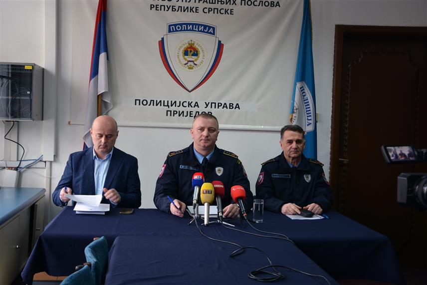 ПРИЈЕДОР, 12. ФЕБРУАРА /СРНА/ - На подручју Полицијске управе Приједор у јануару је евидентирано 60 кривичних дјела, што је за 19 мање него у истом мјесецу прошле године, изјавио је начелник ове управе Драган Милојица.