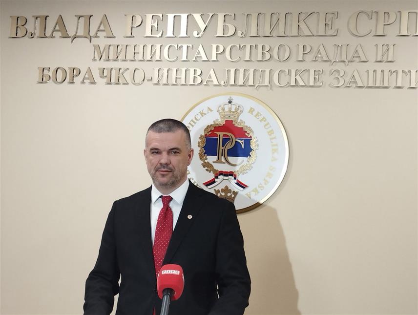 БАЊАЛУКА, 13. ФЕБРУАРА /СРНА/ - Помоћник министра за борачко-инвалидску заштиту Републике Српске Небојша Видаковић на конференцији за новинаре у Бањалуци.
