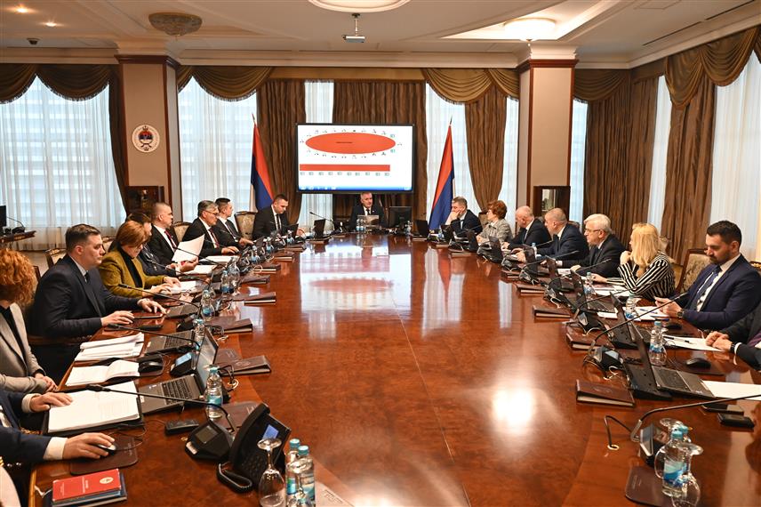 БАЊАЛУКА, 13. ФЕБРУАРА /СРНА/ - Сједница Владе Републике Српске.