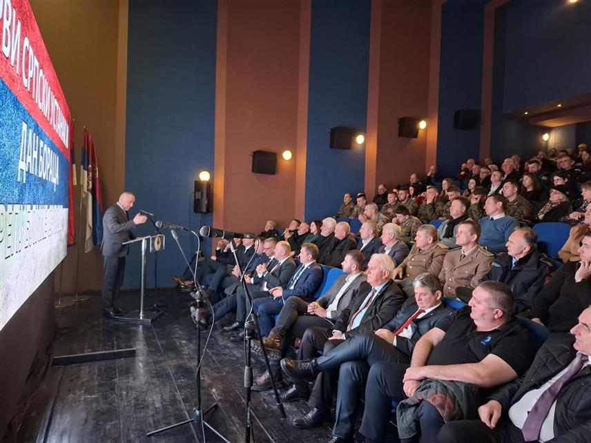 ВИШЕГРАД, 14. ФЕБРУАРА /СРНА/ - Министар рада и борачко-инвалидске заштите Српске Данијел Егић у обраћању присутнима на свечаној академији у Вишеграду поводом обиљежавања годишњице Првог српског устанка и Дана бораца одбрамбено-отаџбинског рата Републике Српске.