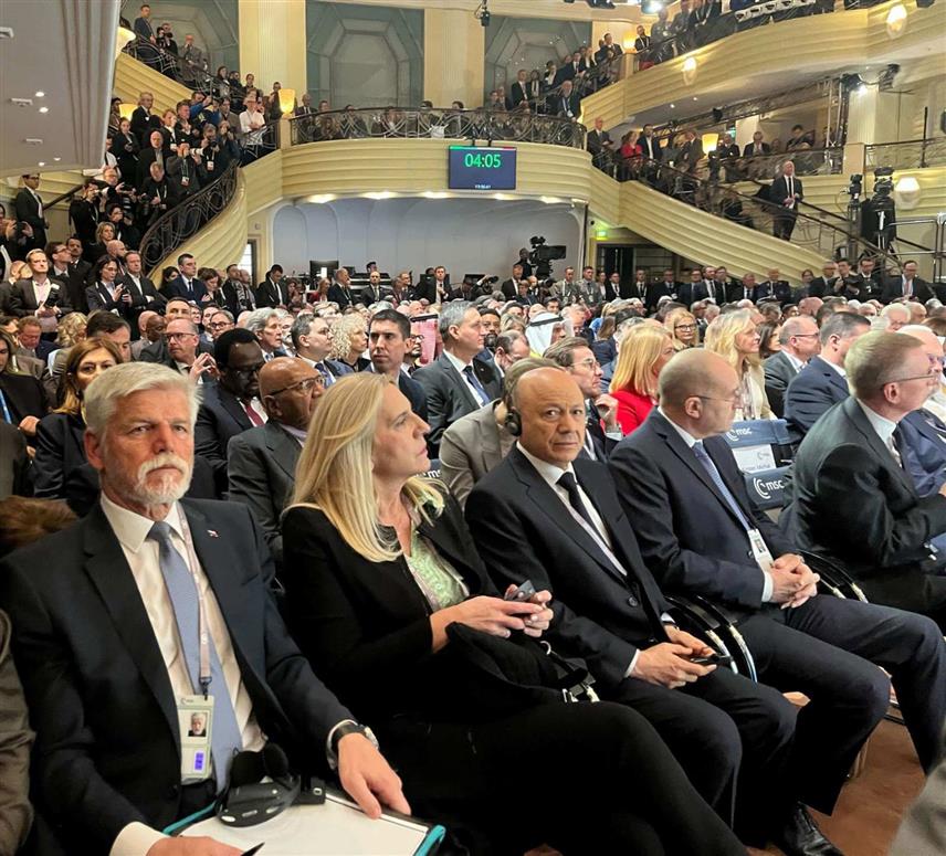 МИНХЕН, 14. ФЕБРУАРА /СРНА/ - Српски члан и предсједавајућа Предсједништва БиХ Жељка Цвијановић присуствовала је отварању Минхенске безбједносне конференције гдје је истакла да је "много охрабрујућих сигнала који нам дају за право да вјерујемо да је пред нама боља и мирнија будућност".