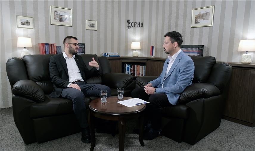 БАЊАЛУКА, 15. ФЕБРУАРА /СРНА/ - Виши асистент на Катедри за историју Филозофског факултета Универзитета у Бањалуци Дејан Дошлић рекао је Срни да Сретење за српски народ представља почетак вијековима чеканог ослобођења и стварања модерне српске државности.