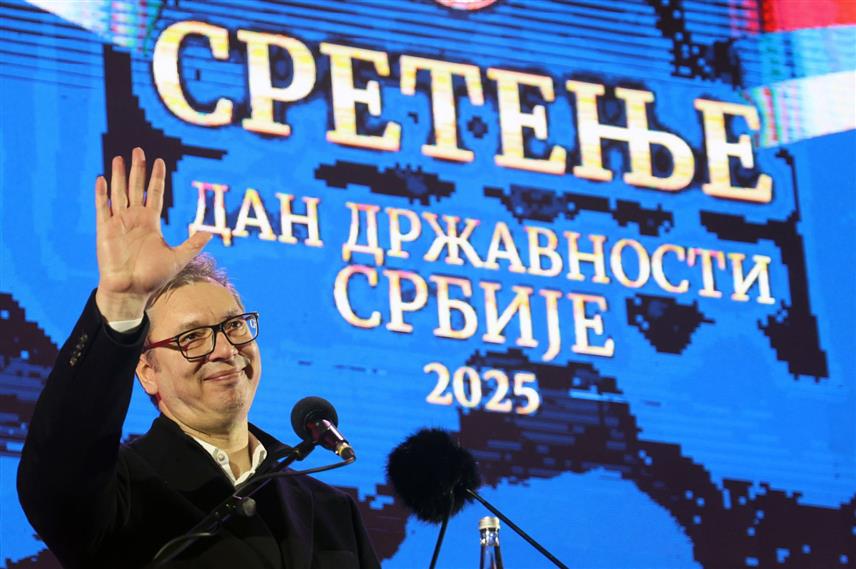 СРЕМСКА МИТРОВИЦА, 15. ФЕБРУАРА /СРНА/ - Предсједник Србије Александар Вучић је рекао да онима споља није циљ да сруше њега, већ Србију, јер не желе да буде економски напредна и да може да помогне Републици Српској./ФОТО: Борислав Здриња