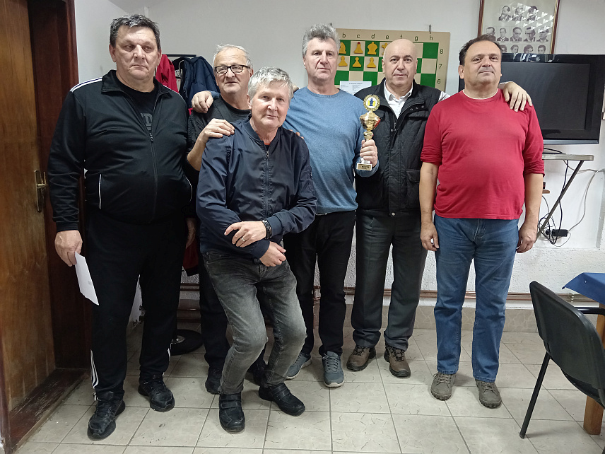 СОКОЛАЦ, 16. ФЕБРУАРА /СРНА/ - Фидемајстор Предраг Батинић побједник је 21. Сретењског турнира у шаху на Сокоцу на коме је учестовало 20 такмичара са подручја Сарајевско-романијске регије.