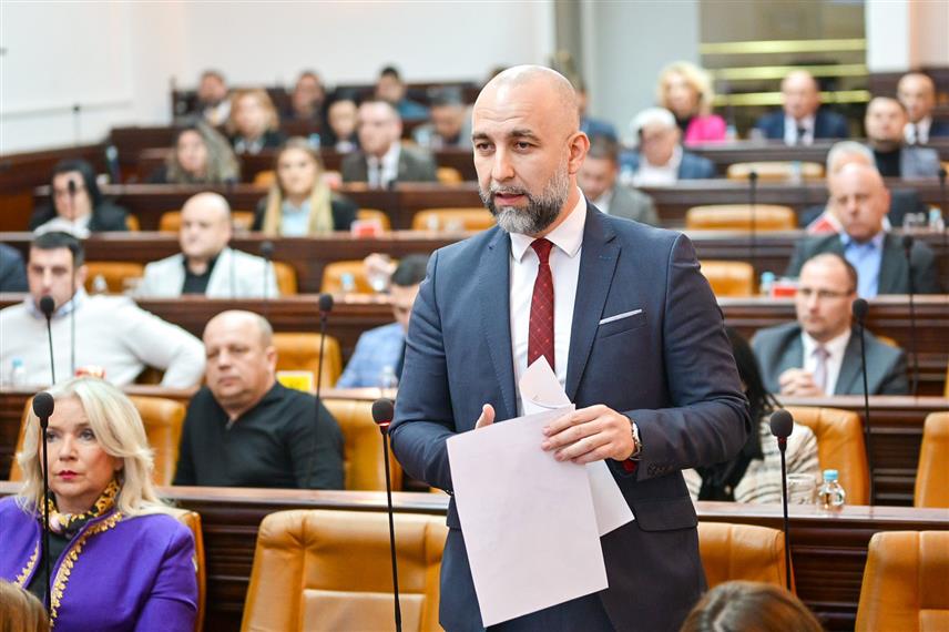 БАЊАЛУКА, 18. ФЕБРУАРА /СРНА/ - Одборник СНСД-а у Скупштини града Бањалука Ненад Талић сматра да здравље грађана није приоритет актуелној Градској администрацији, јер је обустављено мјерење аеро-загађења и буке у Бањалуци.