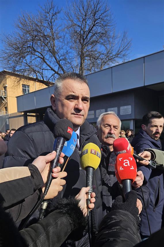 САРАЈЕВО, 19. ФЕБРУАРА /СРНА/ - Министар пољопривреде, шумарства и водопривреде Републике Срспске Саво Минић изјавио је данас у Сарајеву да још има промил вјере да ће Суд БиХ у процесу против предсједника Српске Милорада Додика и вршиоца дужности директора "Службеног гласника" Милоша Лукића донијети исправну, односно ослобађајућу пресуду, јер ће у супротном одговор Српске бити адекватан.