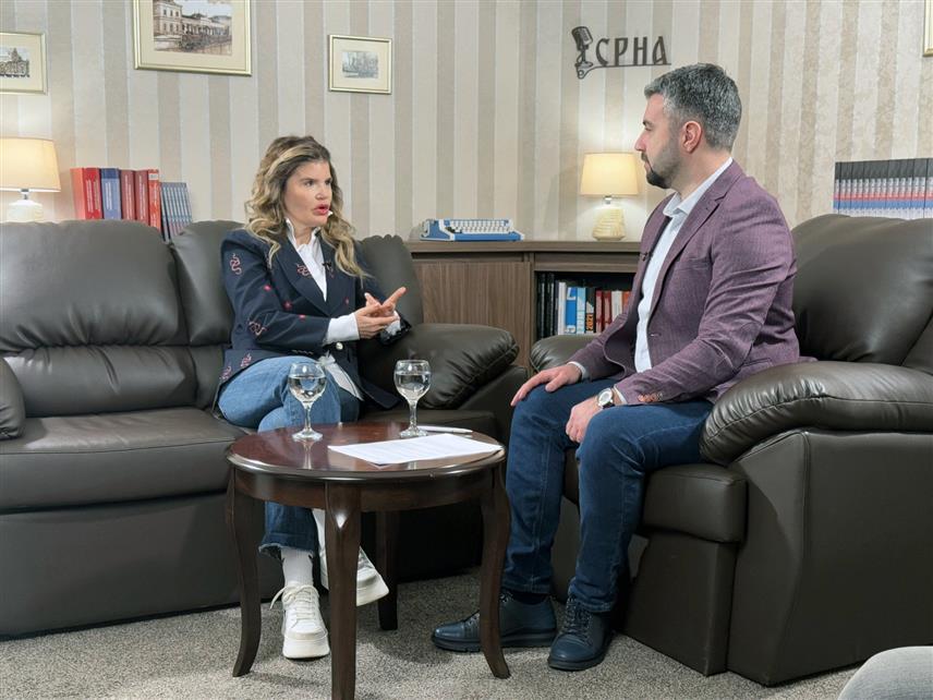 БАЊАЛУКА, 1. ФЕБРУАРА /СРНА/ - Генерални директор компаније "М:тел" Јелена Триван рекла је за Срну да је до сада у друштвено-одговорне пројекте уложено готово седам милиона КМ, истакавши да ће ова компанија и даље подржавати развојне пројекте, знање, младе људе и стручњаке јер је то највећи ресурс који имају Република Српска и Србија.