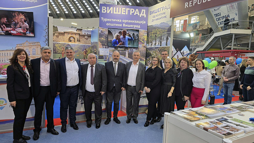 БЕОГРАД, 20. ФЕБРУАРА /СРНА/ - Туристичка понуда Вишеграда привукла је велику пажњу посјетилаца Сајма туризма у Београду, а посебан интерес показали су за Андрићград, кањон Дрине и чувену ћуприју.	