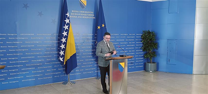 САРАЈЕВО, 20. ФЕБРУАРА /СРНА/ - Замјеник председавајуће Савјета министара Сташа Кошарац на конференцији за новинаре данас у Сарајеву.	