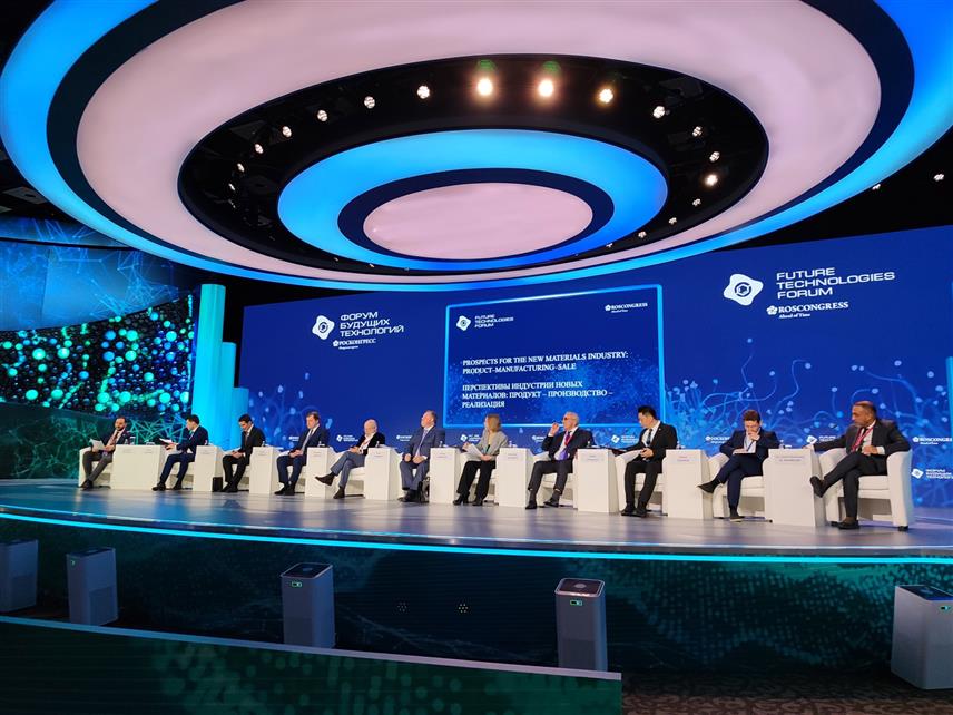 БАЊАЛУКА, 21. ФЕБРУАРА /СРНА/ - Министар енергетике и рударства Републике Српске Петар Ђокић у Москви учествује на Трећем форуму будућих технологија.