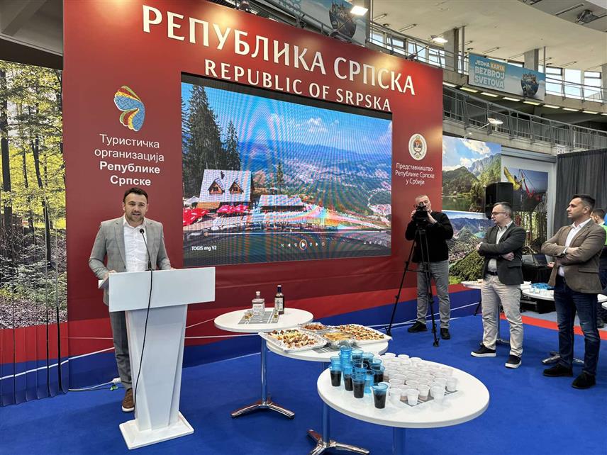 БЕОГРАД, 22. ФЕБРУАРА /СРНА/ - На Међународном сајму туризма у Београду, у оквиру промоције туристичких дестинација и садржаја Републике Српске, данас се публици представио град Источно Сарајево.
