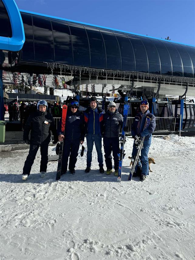 ЈАХОРИНА, 22. ФЕБРУАРА /СРНА/ - Технички делегати Свјетске скијашке федерације /ФИС/ посјетили су Јахорину и потврдили висок потенцијал ове планине за европска такмичења.