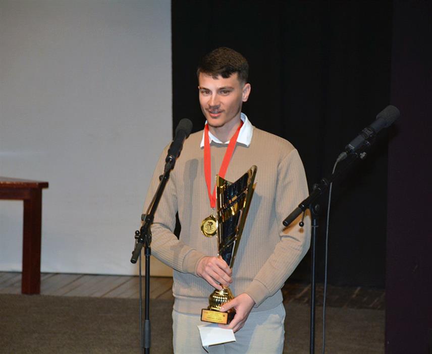 ПРИЈЕДОР, 22. ФЕБРУАРА /СРНА/ - Члан Бициклистичког клуба "Козара" Синиша Лукић проглашен је за најбољег спортисту града Приједора у прошлој години на 55. Избору спортисте града који је вечерас одржан у Приједору.