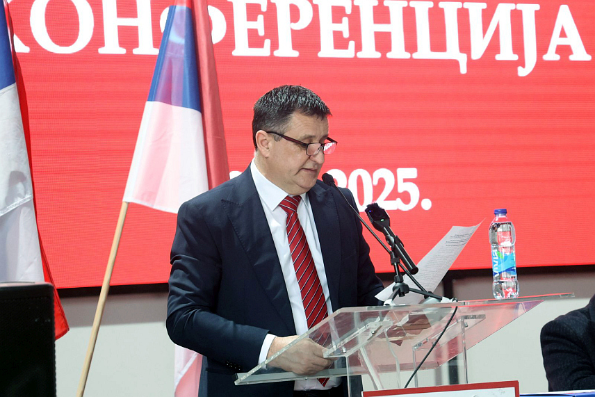 БАЊАЛУКА, 23. ФЕБРУАРА /СРНА/ - Владо Ђајић реизабран је данас за предсједника Градског одбора СНСД-а Бањалука.

