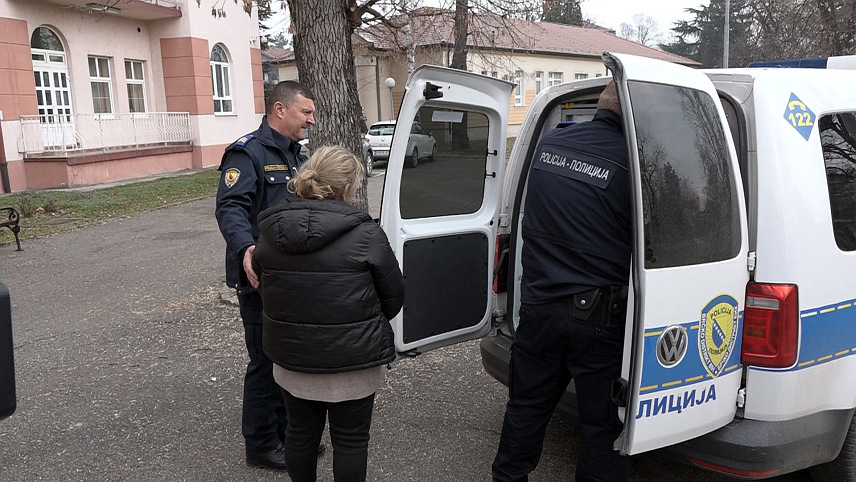 БРЧКО, 27. ФЕБРУАРА /СРНА/ – Tужилаштво Брчко дистрикта предложило је вечерас судији за претходни поступак да одреди једномјесечни притвор за три лица, ухапшена у случају откривања 31 дјетета у Брчком, саопштено је из ове правосудне институције.