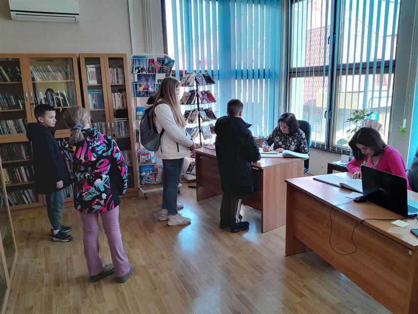 МРКОЊИЋ ГРАД, 4. ФЕБРУАРА /СРНА/ - Народна библиотека Мркоњић Град данас је, поводом Дана општине, организовала бесплатно учлањење за све грађане са подручја ове општине.