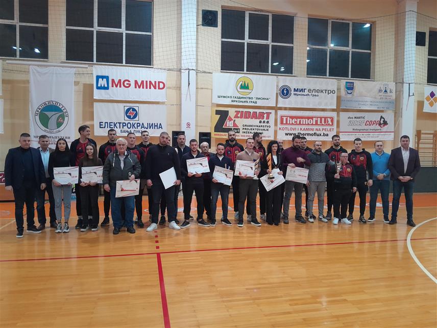 МРКОЊИЋ ГРАД, 7. ФЕБРУАРА /СРНА/- За најбољег спортисту општине Мркоњић Град за претходну годину проглашена је атлетичарка Сњежана Писарић, члан Атлетског клуба "Маратон" из Брчког који је изабран за најбољи атлетски клуб Републике Српске.
