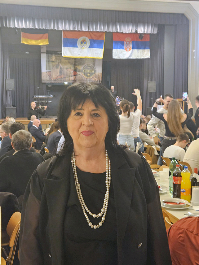 ШТУТГАРТ, 9. ФЕБРУАРА /СРНА/ - Предсједавајућа Вијећа народа Републике Српске Сребренка Голић истакла је на обиљежавању Дана Републике Српске у Штутгарту да је за Српску веома важно да у овом историјском вртлогу чува мир и стабилност, а примарно своју уставну позицију.