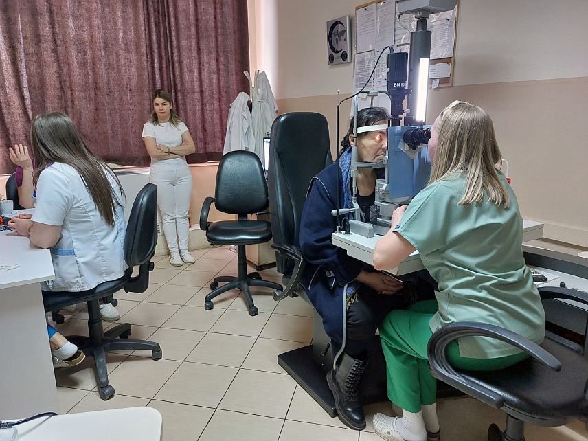 БИЈЕЉИНА, 12. МАРТА /СРНА/ - Болница "Свети врачеви" у Бијељини успјешно је реализовала дводневну акцију превентивних офталмолошких прегледа поводом Свјетске седмице борбе против глаукома, којој се одазвао велики број грађана.	