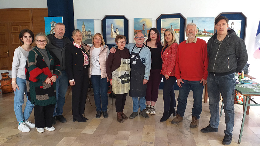 ВЛАСЕНИЦА, 14. МАРTА /СРНА/ - У Власеници је данас отворена тродневна Ликовна колонија "Бирач" која је окупила 10 сликара из Републике Српске и Србије који ће наредних дана сликати предјеле овог краја.