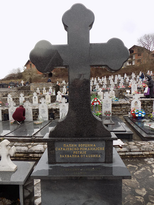 БРАТУНАЦ, 14. МАРТА /СРНА/ - Парастос на братуначком гробљу биће служен сутра у 12.00 часова код спомен-крста за 185 погинулих српских бораца на сарајевском ратишту, чији су посмртни остаци у егзодусу из Сарајева пренесени и сахрањени у Братунцу.	