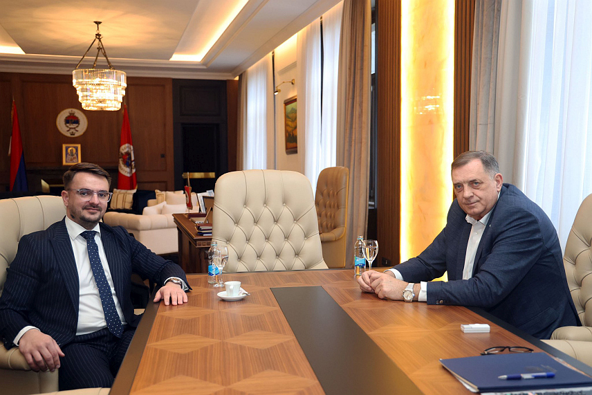 БАЊАЛУКА, 18. МАРТА /СРНА/ - Предсједник Републике Српске Милорад Додик састао се данас у Бањалуци са потпредсједником Српске из реда хрватског народа Давором Прањићем.	