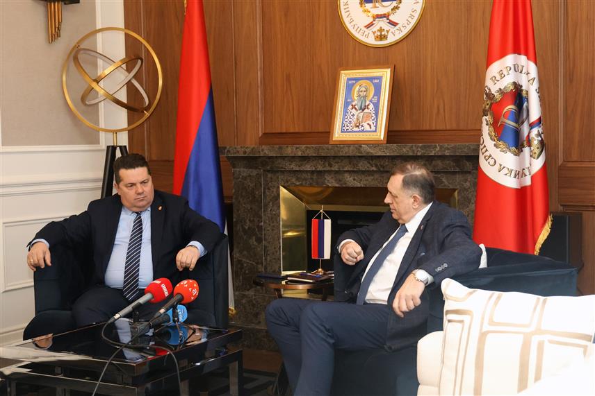 БАЊАЛУКА, 19. МАРТА /СРНА/ - Предсједник Републике Српске Милорад Додик састао се данас у Бањалуци са предсједником Народне скупштине Српске Ненадом Стевандићем. /ФОТО: Борислав Здриња/