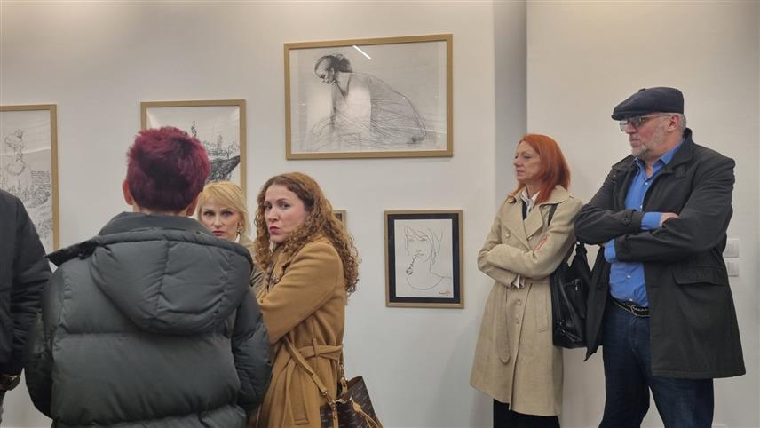 ИСТОЧНА ИЛИЏА, 1. МАРТА /СРНА/ - Изложбом 25 репродукција слика и цртежа, портрета знаменитих личности вечерас је у Галерији "Жарко Видовић" у Источној Илиџи отворена манифестација "Момо Капор: чувар адресе".