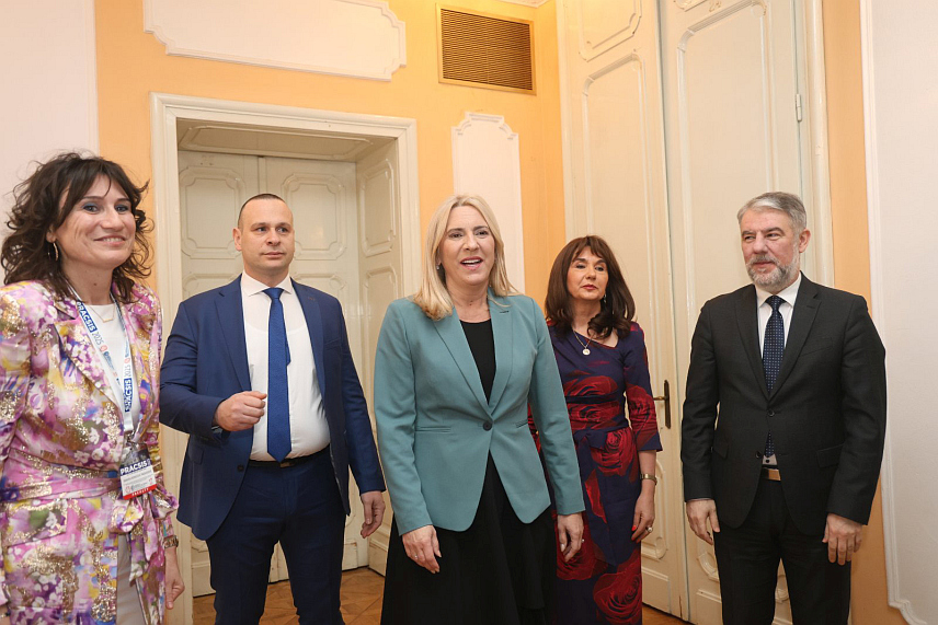 БАЊАЛУКА, 20. МАРТА /СРНА/ - У Бањалуци је данас отворен дводневни конгрес 34. огранка Америчког колеџа кардиолога за Србију и Републику Српску, којем присуствује и српски члан и предсједавајућа Предсједништва БиХ Жељка Цвијановић. /Фото Борислав Здриња/