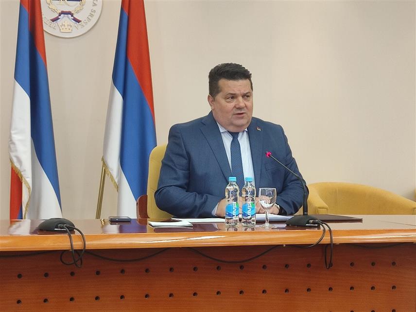 БАЊАЛУКА, 21. МАРТА /СРНА/ - Предсједник Народне скупштине Републике Српске Ненад Стевандић на конференцији за новинаре у Бањалуци уочи научног скупа "Дејтонски мировни споразум - 30 година мира и стабилности".