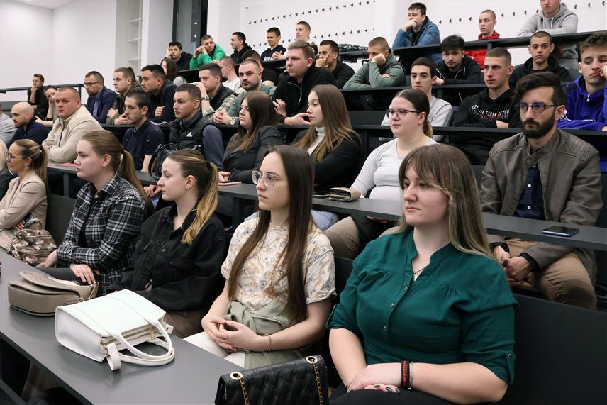 БАЊАЛУКА, 21. МАРТА /СРНА/ - Свечаност поводом Свјетског дана шума и 150 година од открића Панчићеве оморике у организацији Шумарског факултета бањалучког Универзитета у сарадњи са Академијом наука и умјетности Српске.