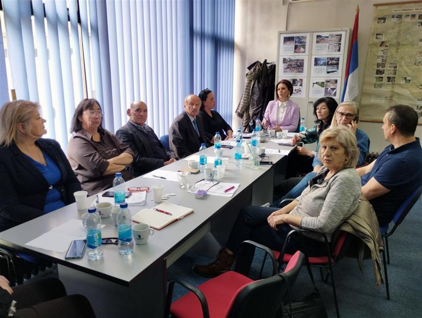 БАЊАЛУКА, 21. МАРТА /СРНА/ - Одбор породица несталих бораца и цивила Републике Српске незадовољан је процесом тражења несталих Срба у БиХ, због чега тражи формирање независног стручног тијела које би се бавило тражењем лица са списка несталих из Републике Српске, закључено је на данашњој сједници овог одбора.