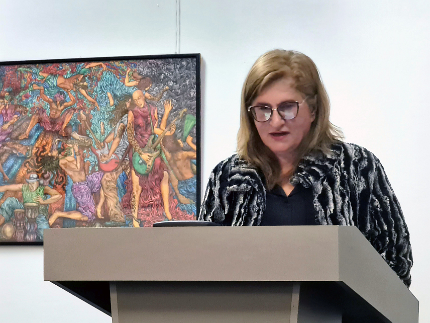 ДОБОЈ, 24. МАРТА /СРНА/ - У Добоју је вечерас промовисан први и други том књиге "Благоје Јововић: српски херој у вучјој јазбини", аутора Марије Јововић, која говори о атентатору на Анту Павелића, усташког поглавника и једног од највећих злочинаца у Другом свјетском рату.