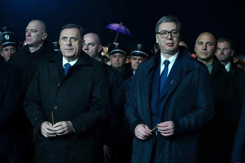 БЕОГРАД, 24. МАРТА /СРНА/ - Дан сјећања на страдале у НАТО агресији на СР Југославију одржан је на Војном аеродрому "Пуковник-пилот Миленко Павловић" у Батајници у присуству предсједника Србије Александра Вучића и Републике Српске Милорада Додика.