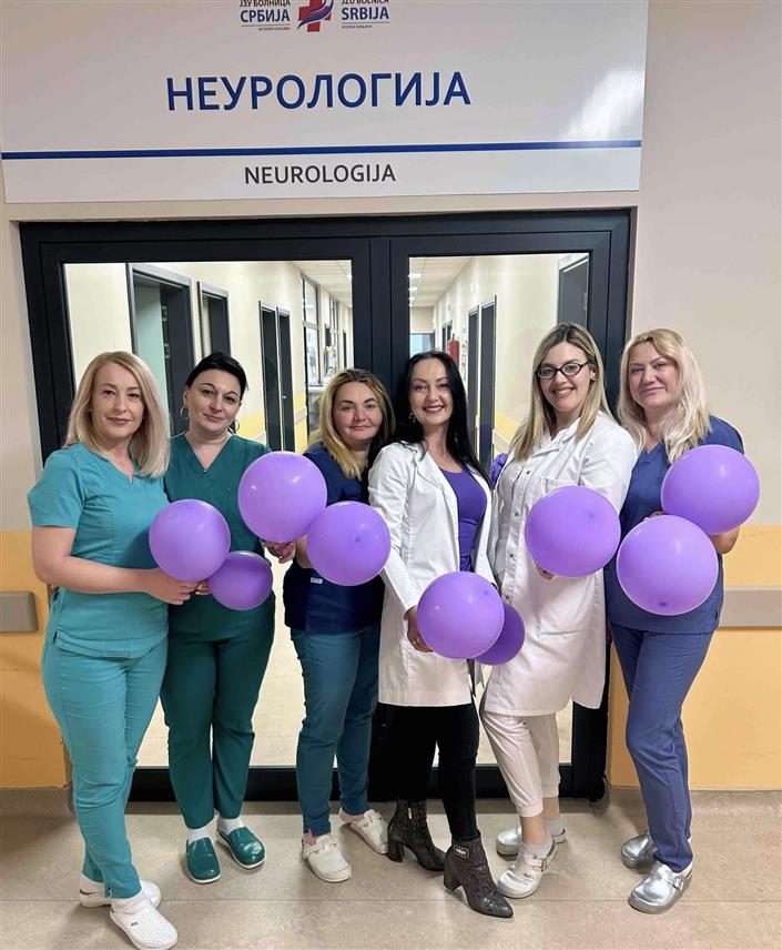ИСТОЧНО САРАЈЕВО, 26. МАРТА /СРНА/ - Поводом Свјетског дана подршке обољелима од епилепсије Болница "Србија" обиљежила је овај значајан дан одабиром љубичасте боје, која је препознатљив симбол ове болести.