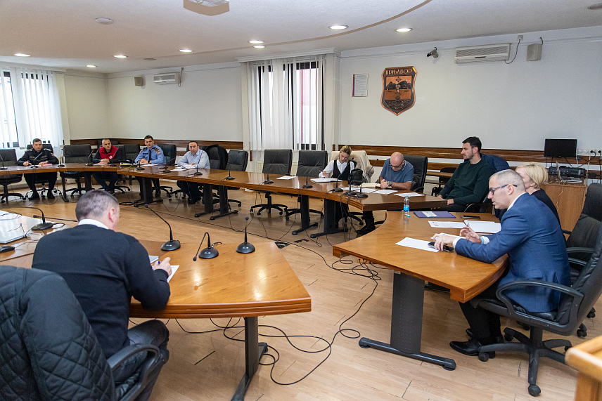 ПРЊАВОР, 28. МАРТА /СРНА/ - Сједница Штаба за ванредне ситуације.