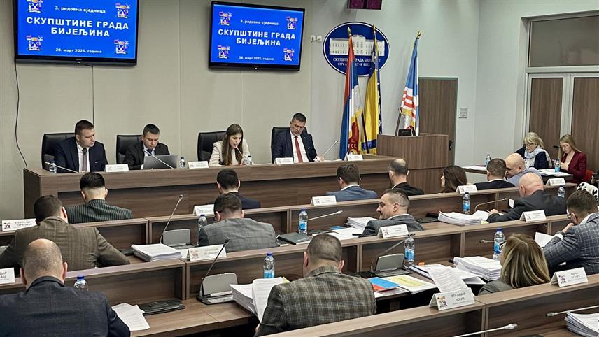 БИЈЕЉИНА, 28. МАРТА /СРНА/ - Одборници Скупштине града Бијељина.