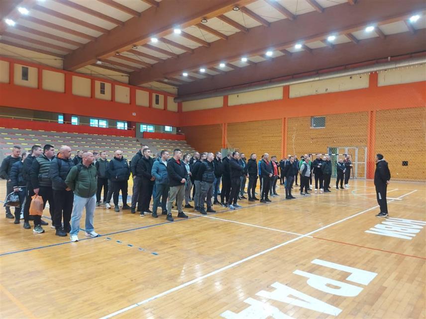 НОВИ ГРАД, 28. МАРТА /СРНА/ - Јединица Жандармерије Полицијске управе Приједор побједник је турнира у малом фудбалу који је одржан данас у Новом Граду, поводом 4. априла, Дана полиције Републике Српске.